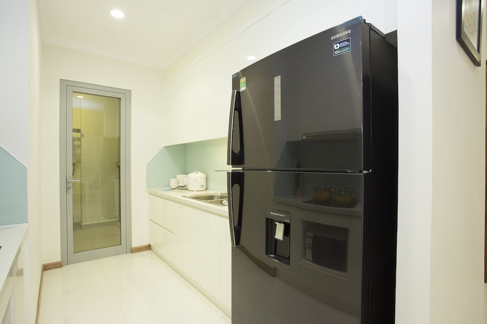 Annie Apartment - Rivergate Resident