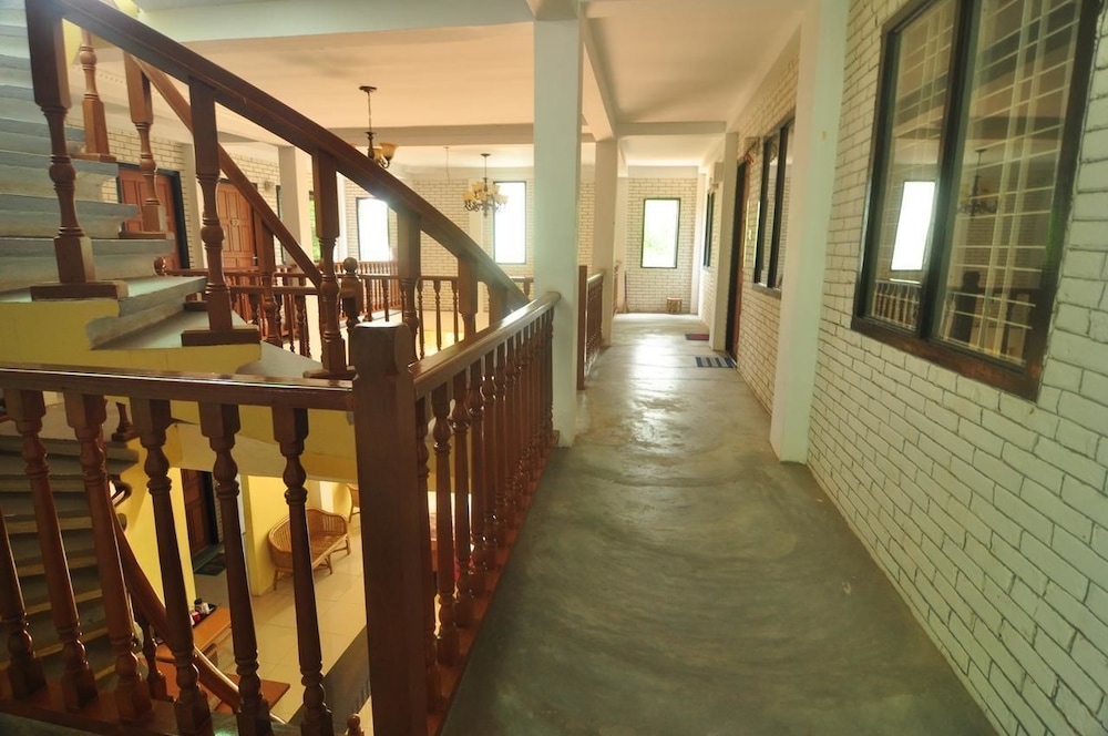 Golden Rose Guest House