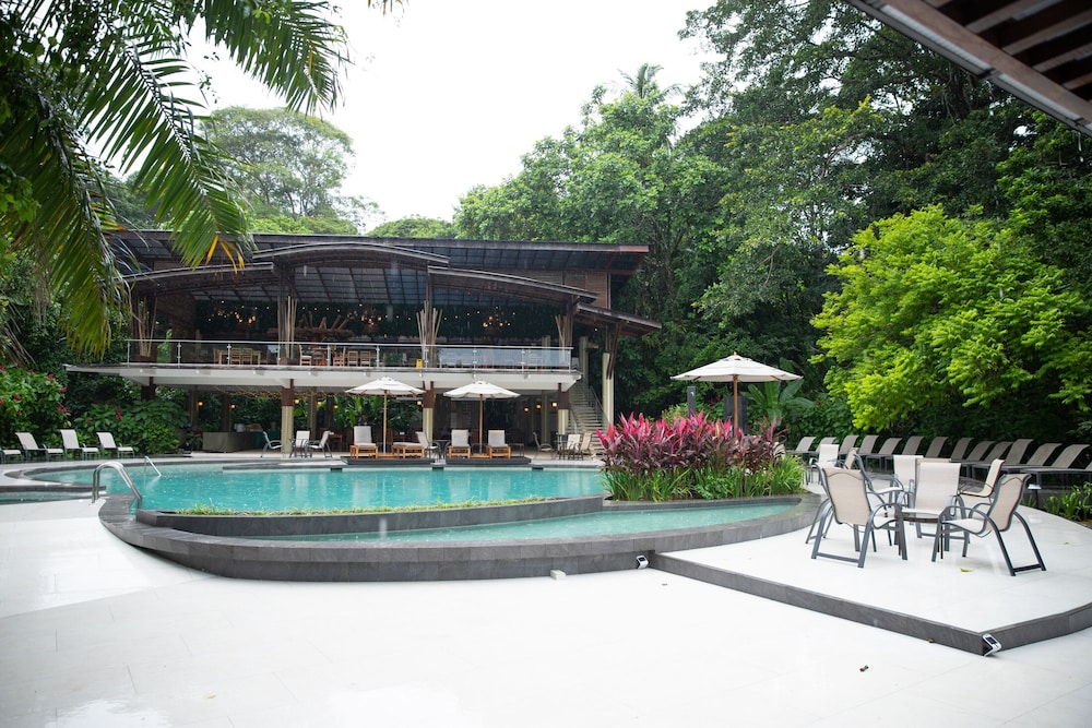Pachira Lodge