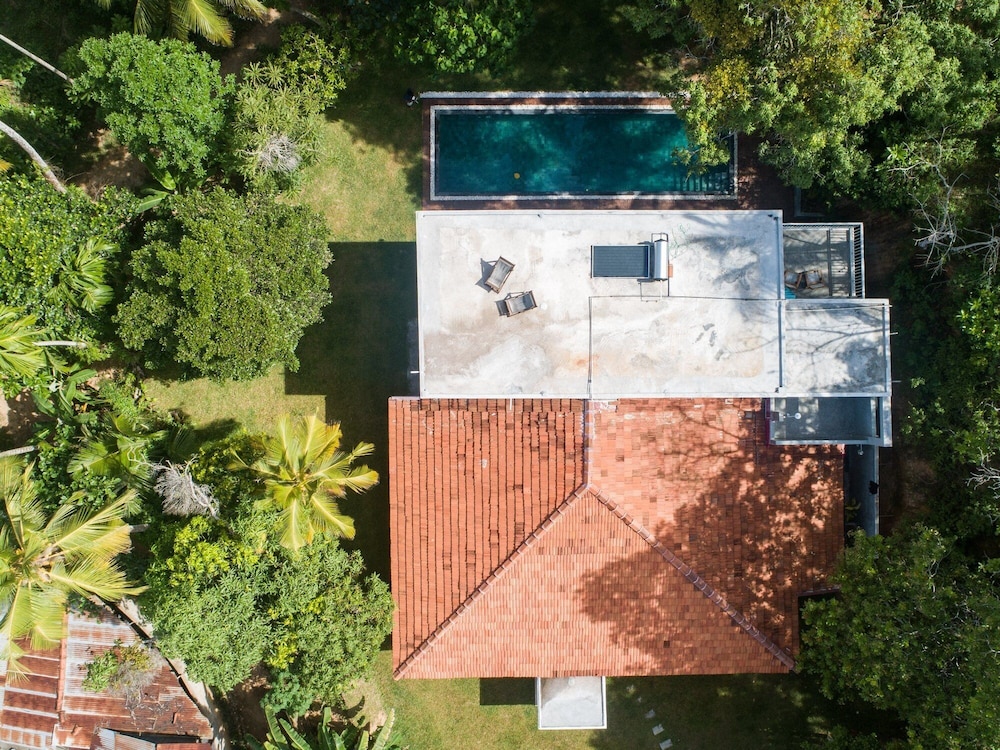 Villa Siriwimal in Weligama view 4