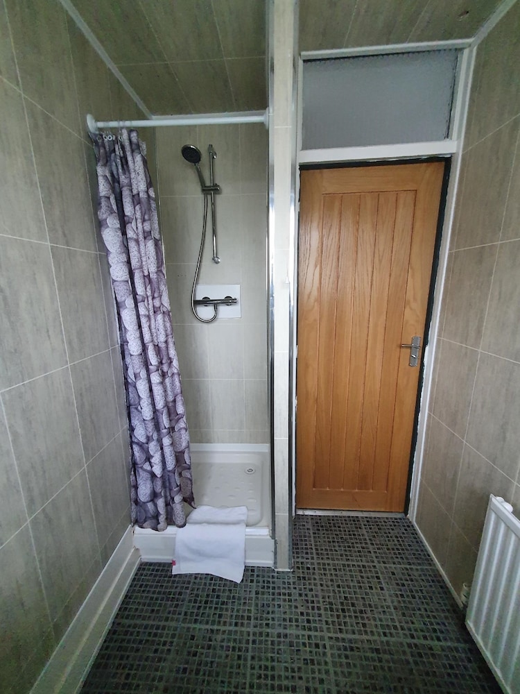 Devine Beach Hotel, Westcliff Southend-On-Sea