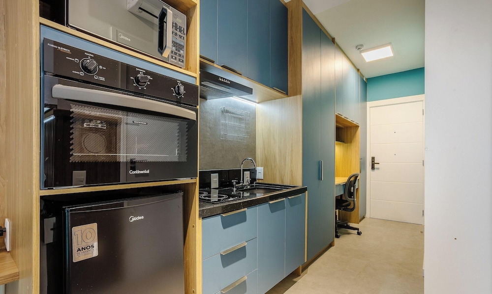 Modern Accommodations Near Congonhas With Pool and gym Hmcs