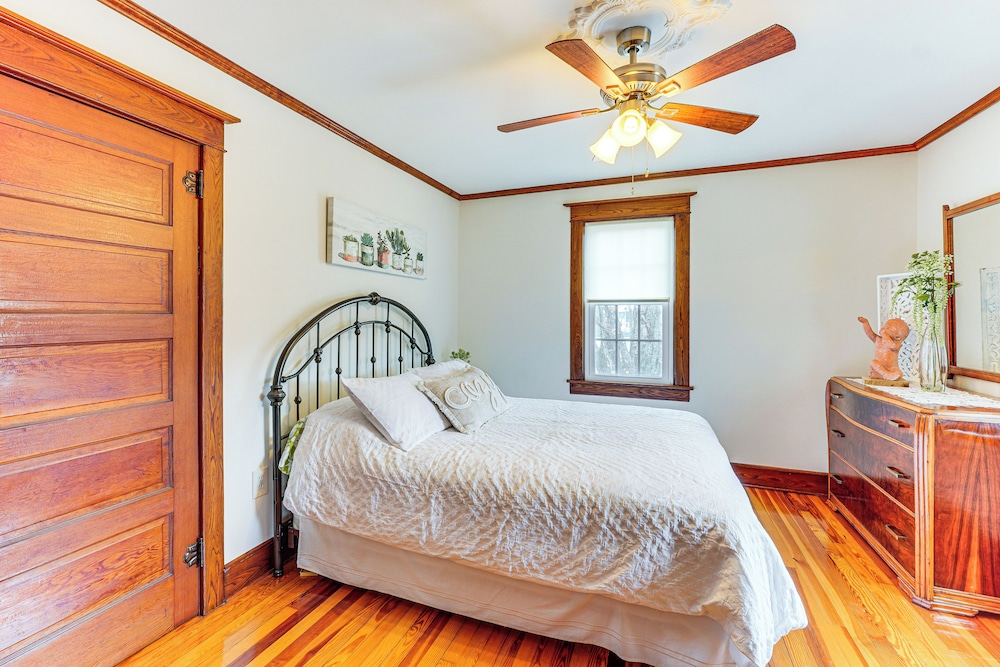 Hike, Fish, Ski & More: Spacious Gem in Catskills!