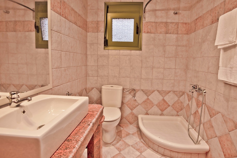 Aselinos Suites