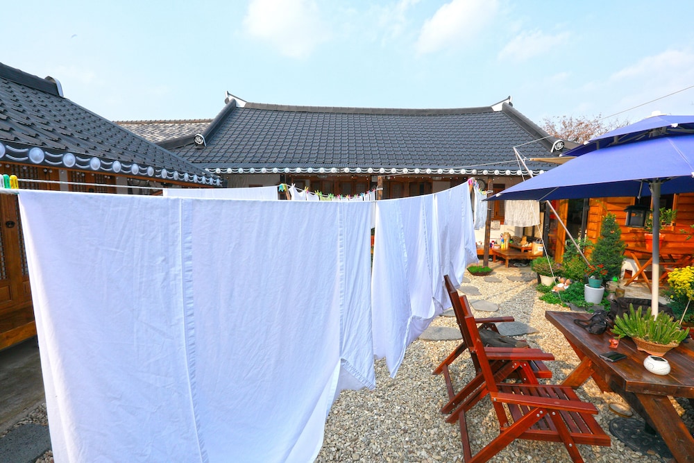 Hohomom Guesthouse