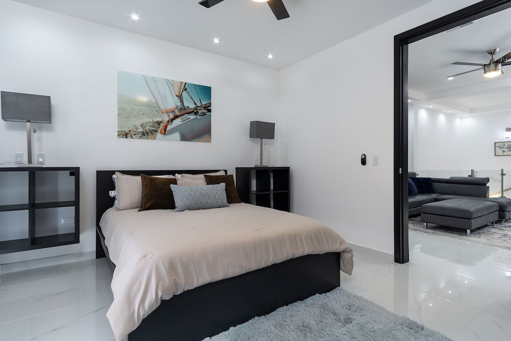Ocean Pearl House