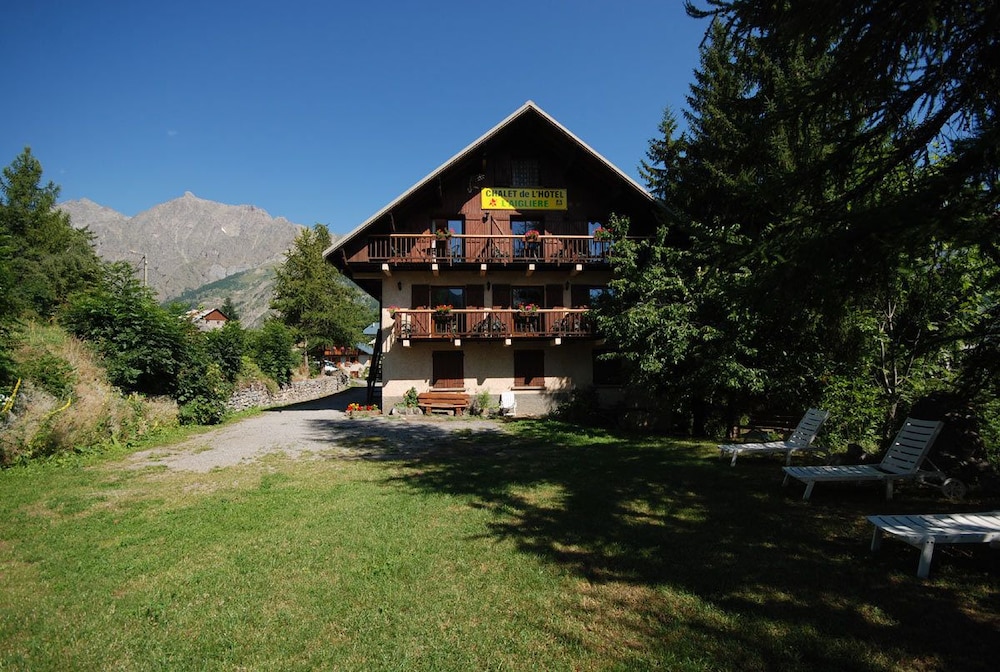 Puy-Saint-Vincent Vacations - Hotel l'Aigliere - Property Image 2