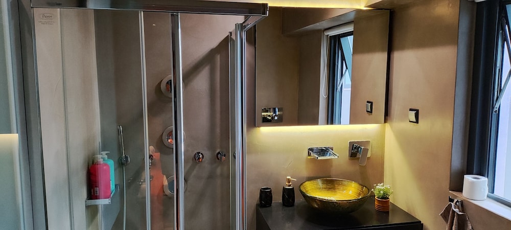 Athina Art Apartments