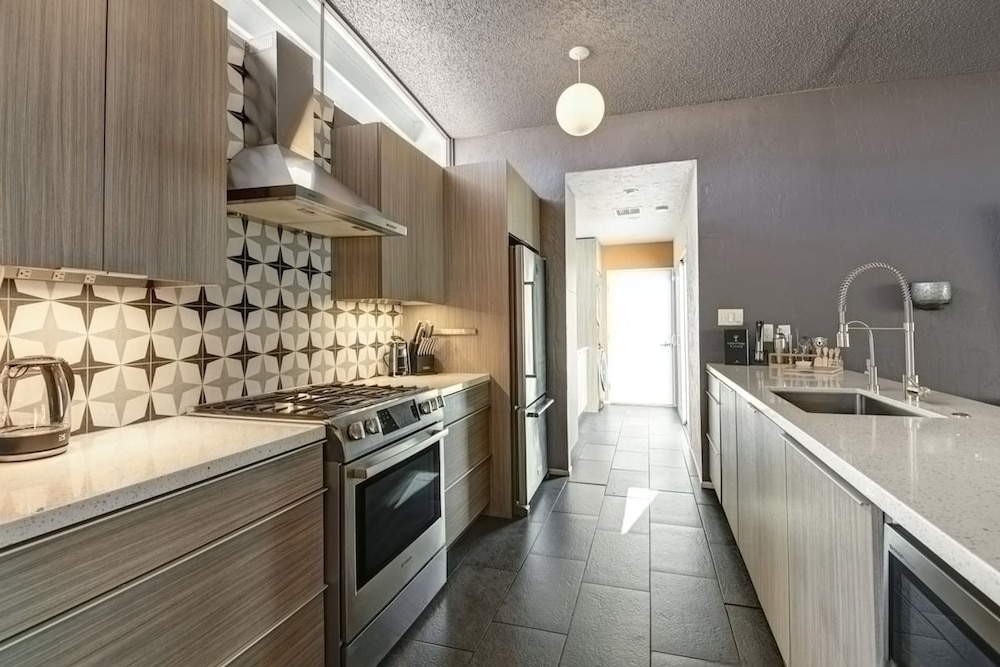 Biskra by Avantstay Classic Palm Springs Getaway W Outdoor Living Pool Permit 4869
