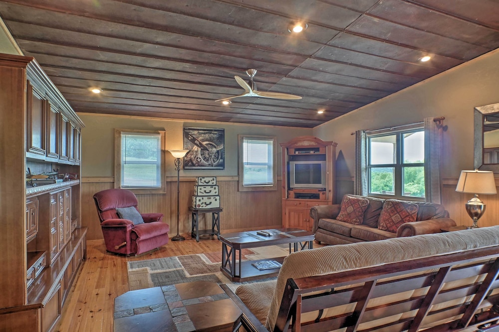 Guntersville Cabin w/ Lake Views! view 3