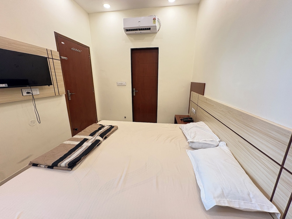 Hotel Shree Shyam alok Khatoo
