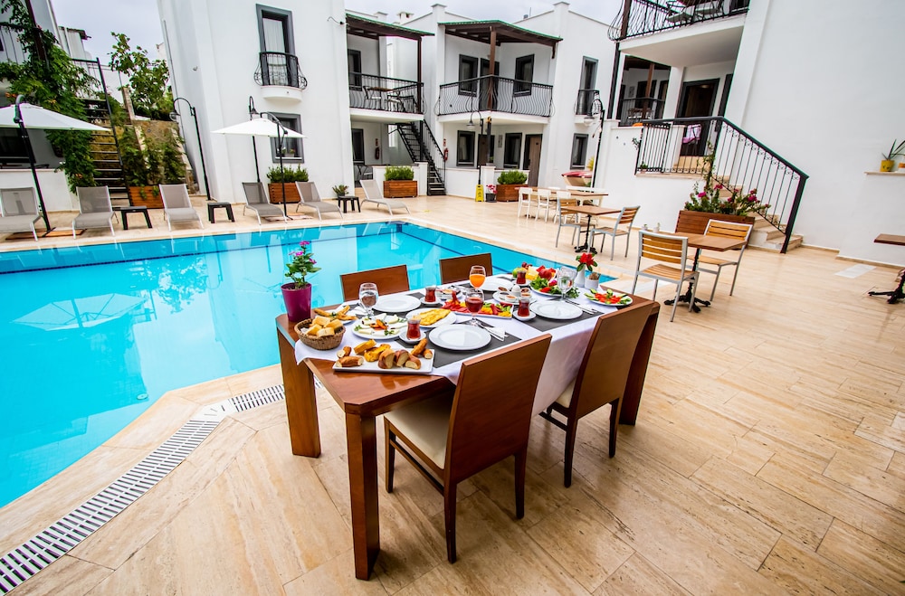 Modern Life Bodrum Otel - Image 31