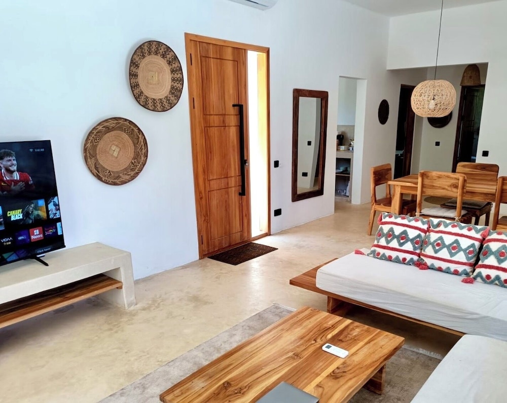 Luxury Lions Villas Zanzibar - with Private Cook&Infinity Pools