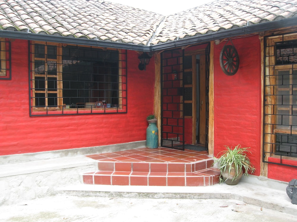 Arie s Cabin