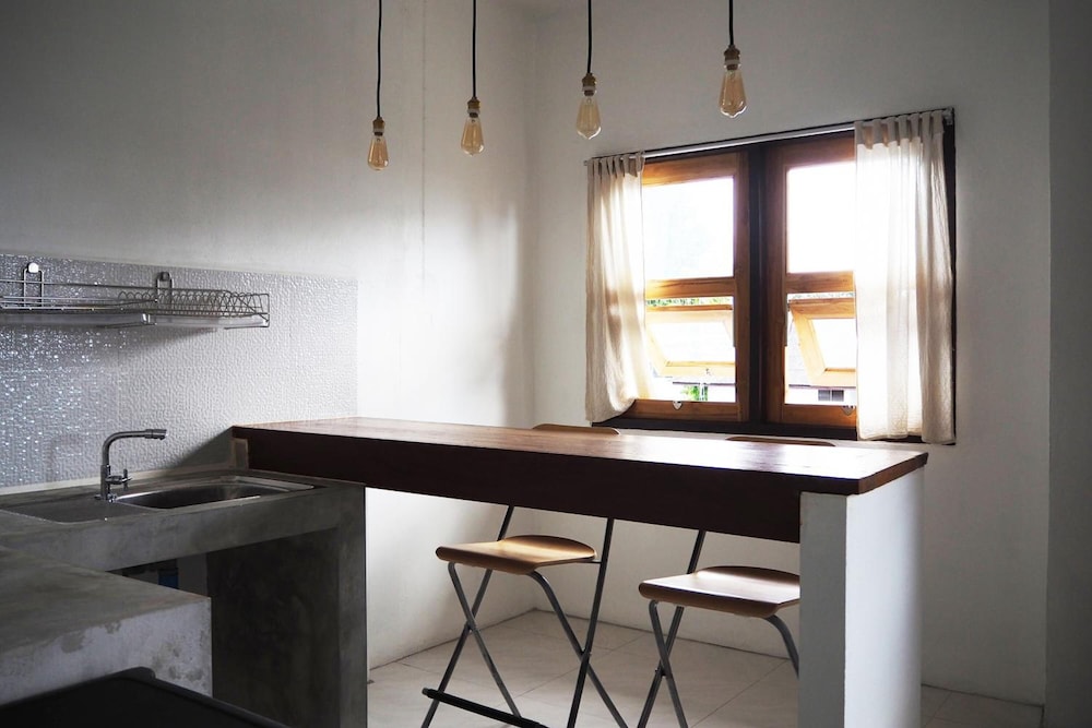 Nanan House Hostel