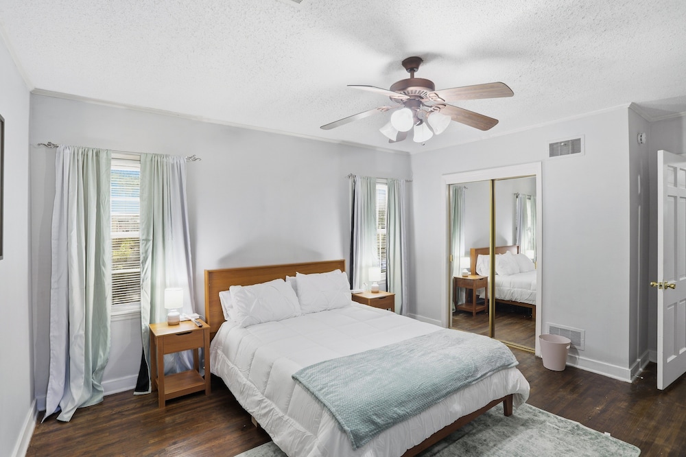 Bluff City Gem With Game Room 3 Bedroom Home