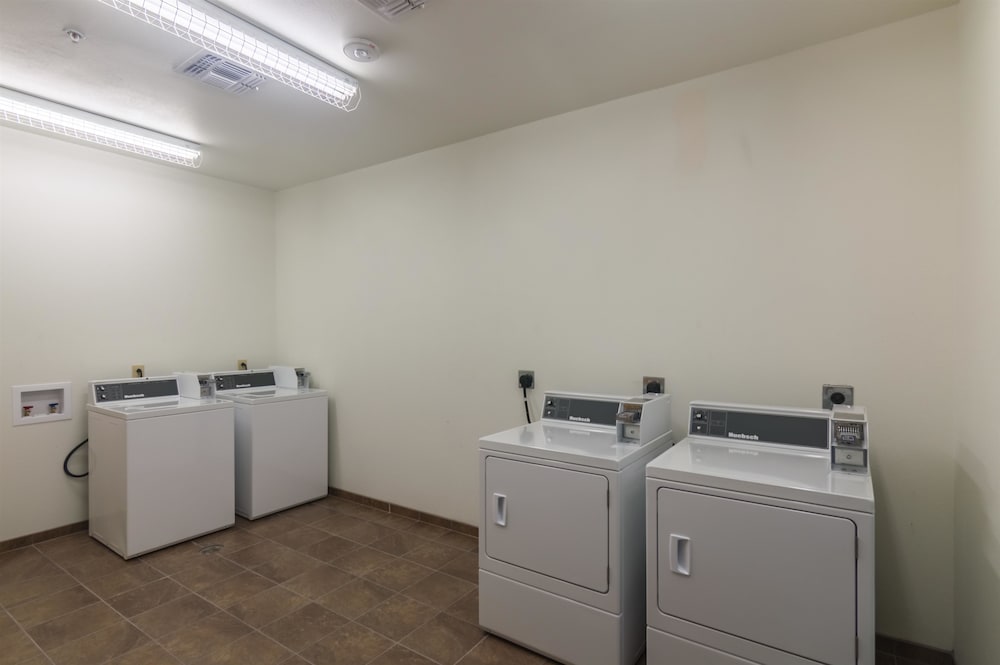 Days Inn & Suites by Wyndham Colorado City/I-20
