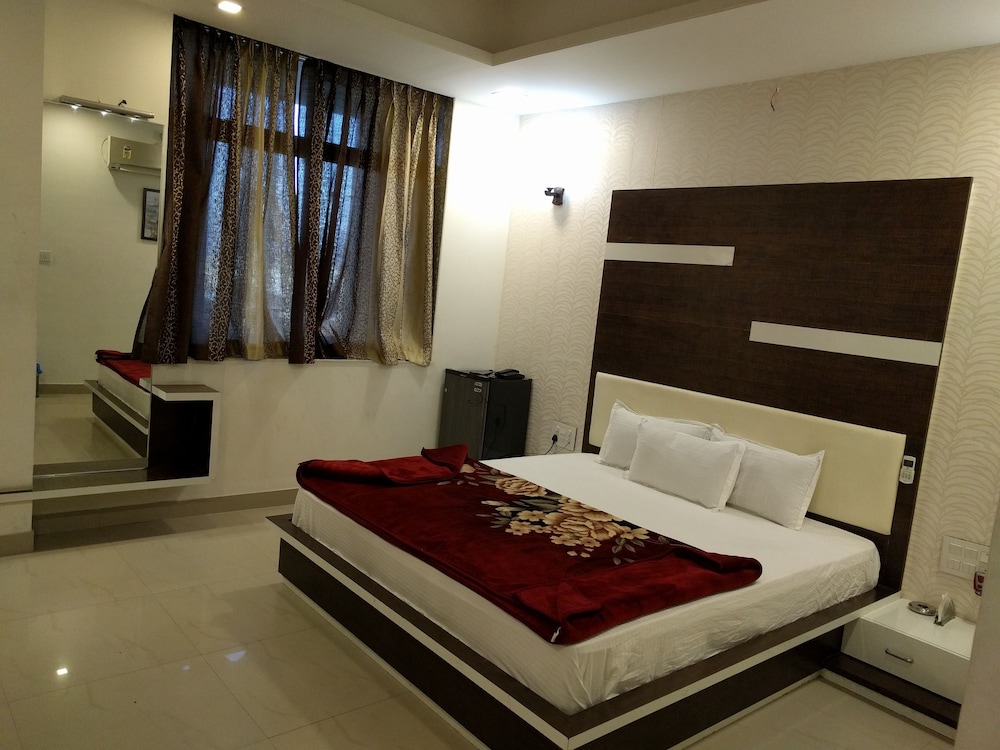 Hotel Surya Mahal