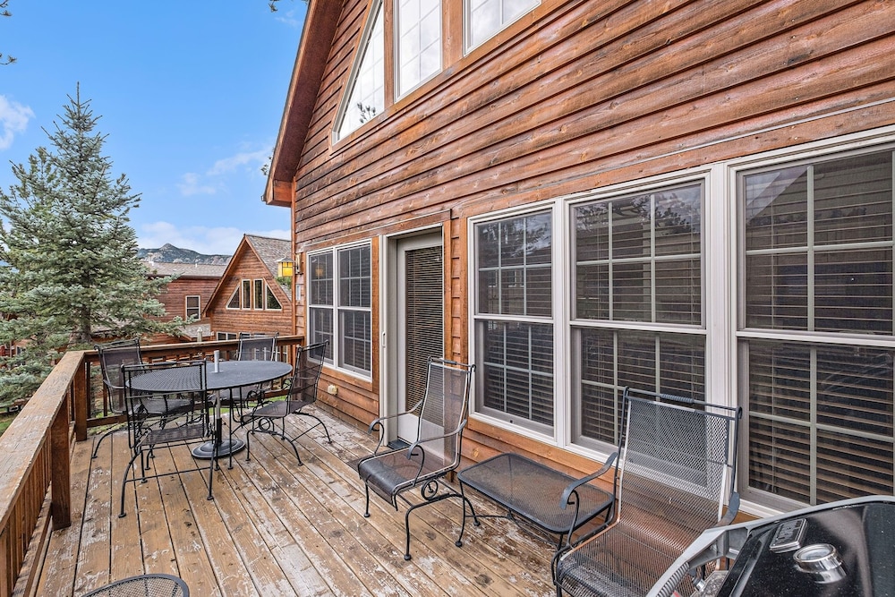 Cozy Solitude Cabins - Estes Park CO