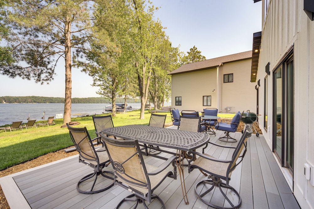 Lake Wapogasset Home w/ Dock: 7 Mi to Amery
