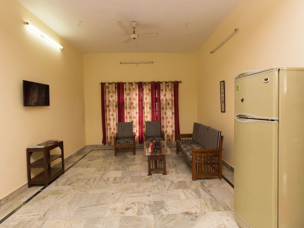OYO 16652 Home Spacious 2BHK Villa Ram Nagar