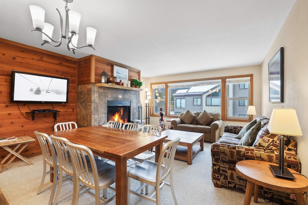 2 Bedroom Kirkwood Condo Across the Street from Village 2 Condo