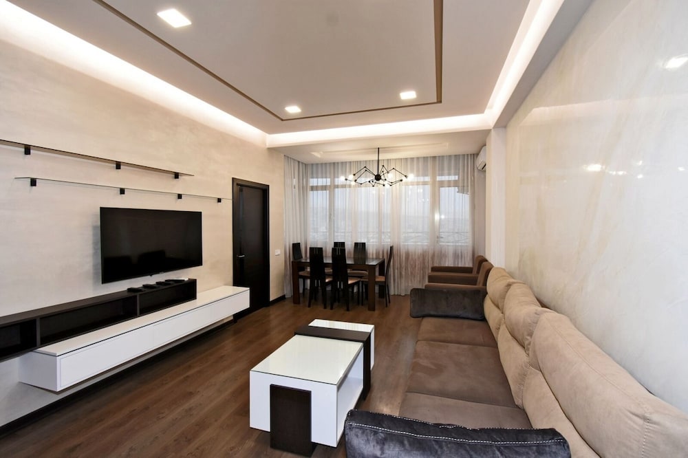 Luxury apartment on Tsitsernakaberd hgw