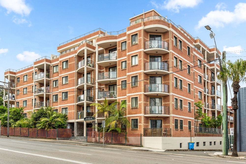 Elegant City Retreat Close to Sydney's CBD