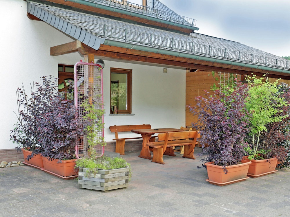 Beautiful and Cosy Apartment in a Wooded and Mostly Quite Rustic Ambience