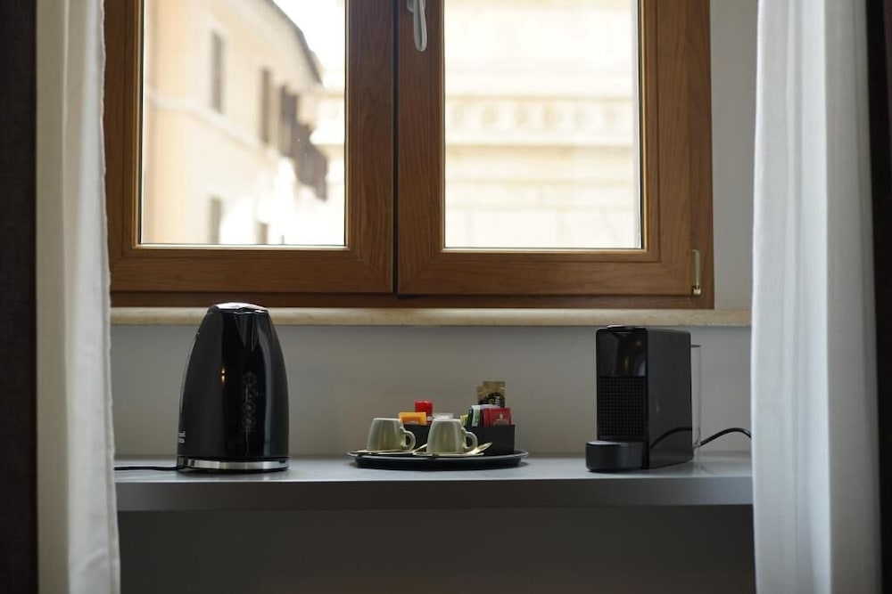 Castel Sant Angelo Luxury Rooms & Tour