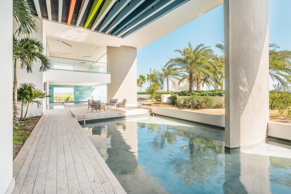 Amazing Penthouse in Exclusive Tower in Capcana