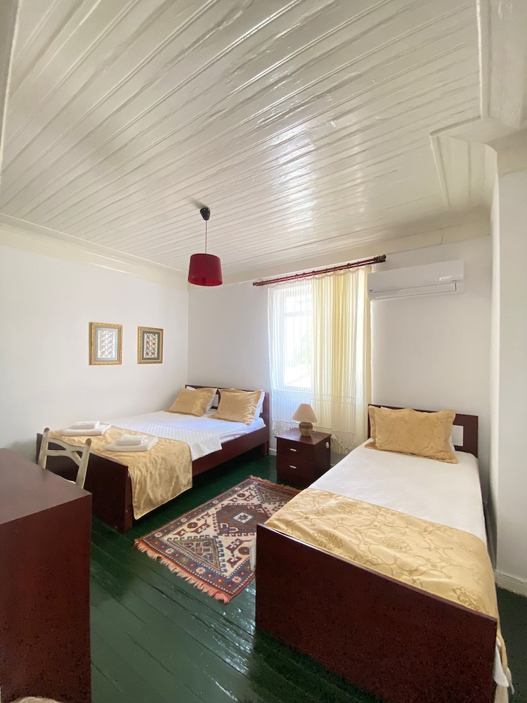 Bozcaada Butik Pansiyon - Image 31