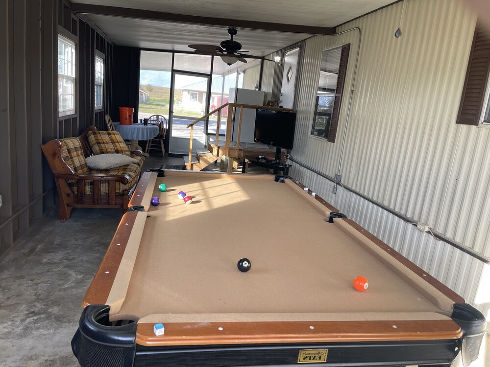 Okeechobee Vacations - Canal Cottage Just Off The Rim Canal 2 Bedroom Cottage by RedAwning - Property Image 8
