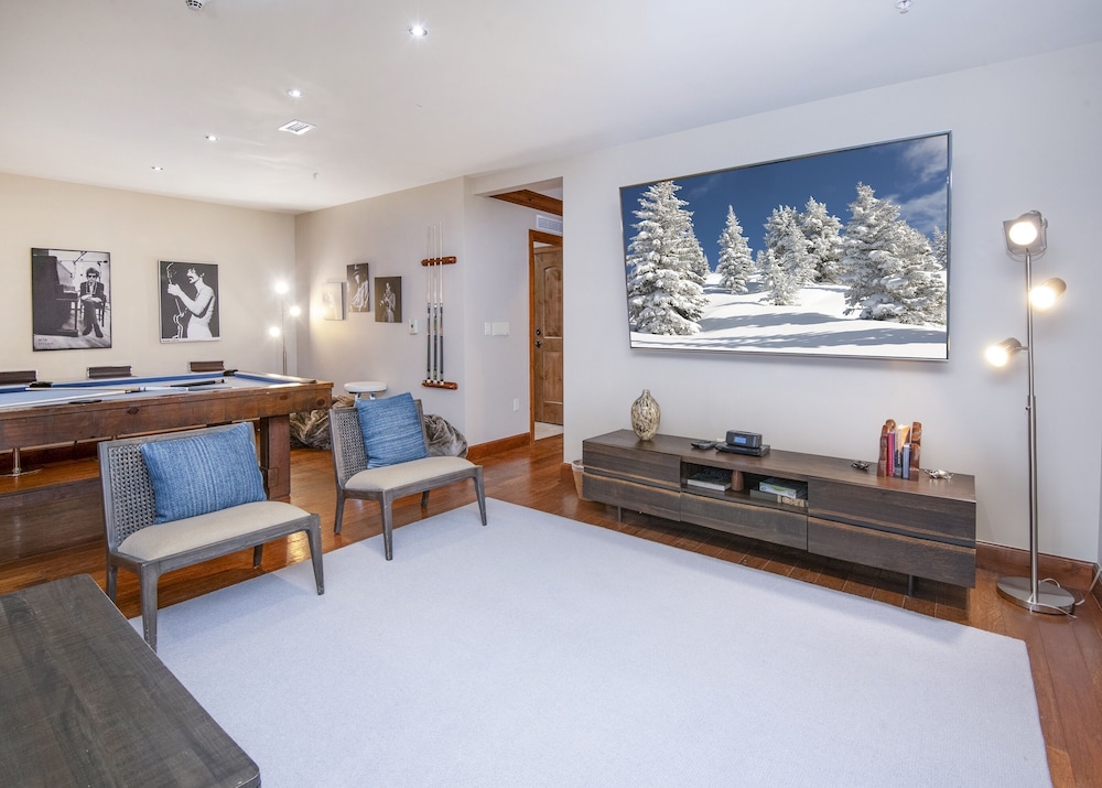 Ritz Carlton Vail #402 4 Bedroom Condo