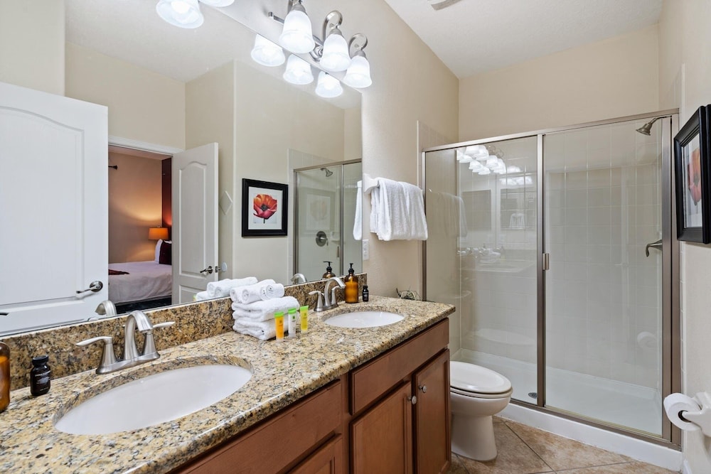 Championsgate Resort 8 Bedroom Pool Home with Spa 8 Home