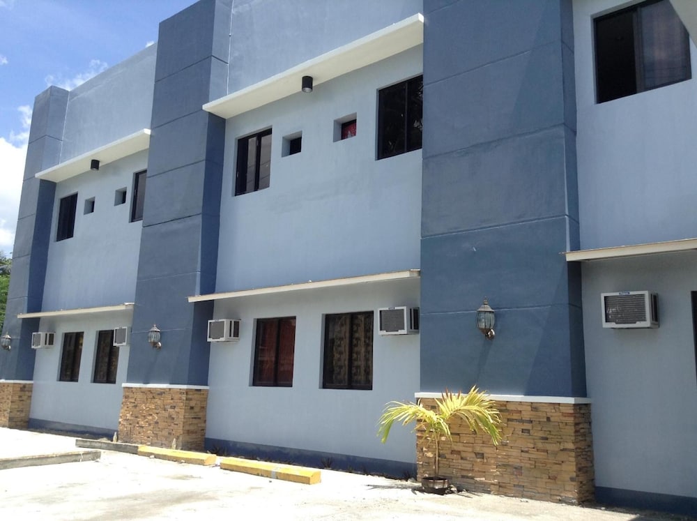 Aica Suites & Pension House