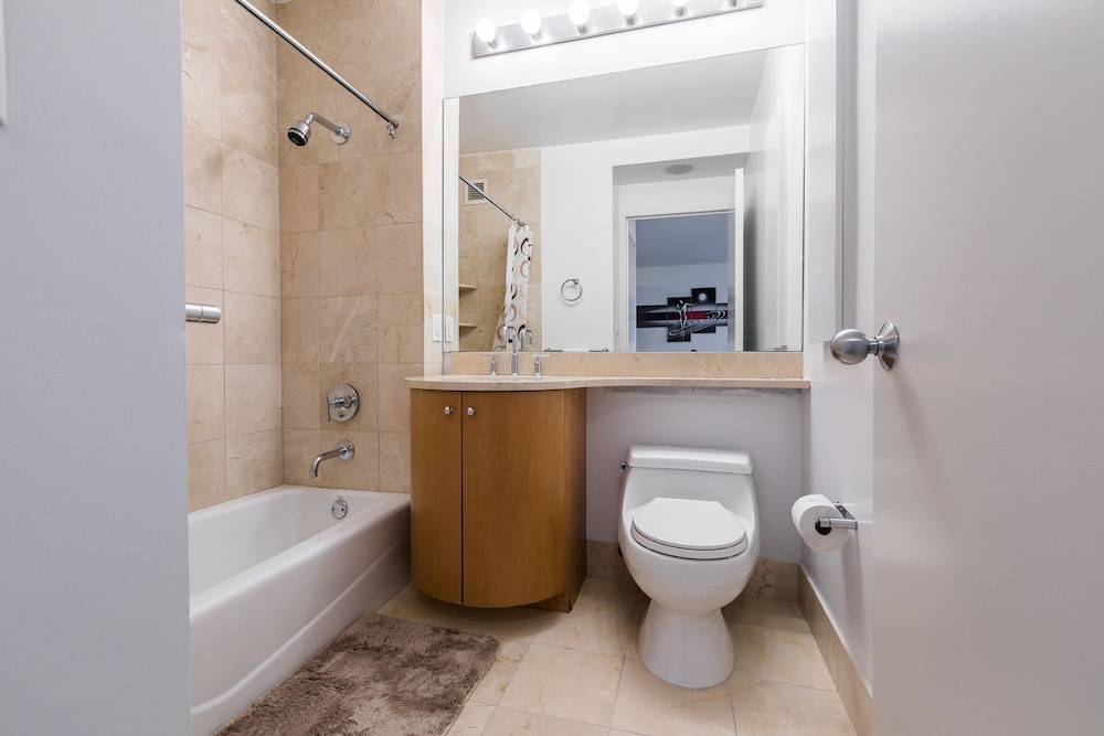 Beautiful 1 Bed Fully Furnished Apartment