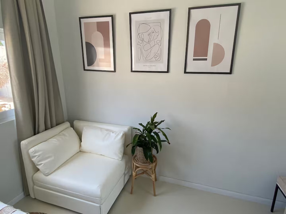 Palm Beach Vacaysuites - Palm Suite 100m2