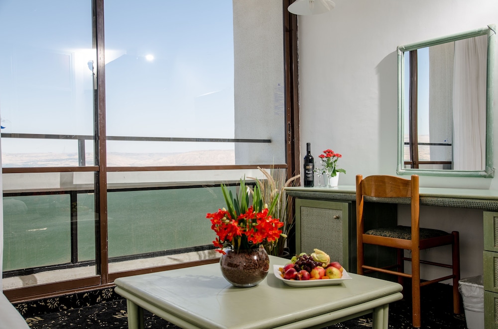 Tiberias Vacations - Club Hotel Tiberias - Property Image 9