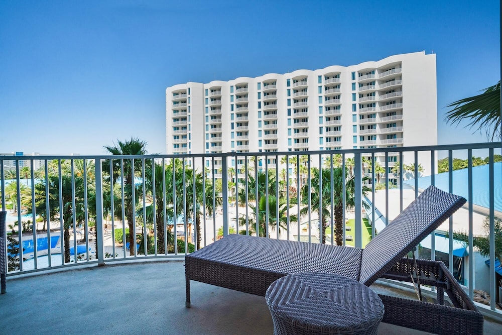 Palms Resort #1405 Jr 2BR
