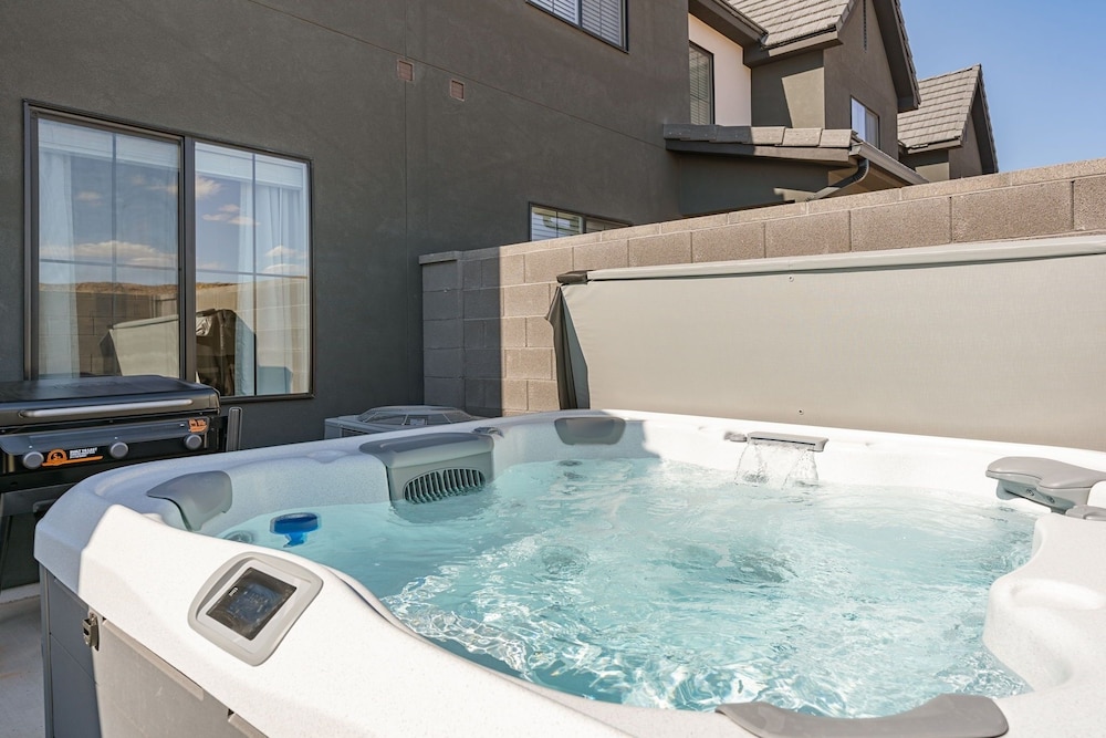 Ripple Retreat 4 Bedroom Townhouse