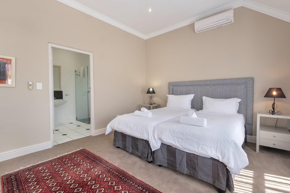 Winelands Golf Lodges at De Zalze