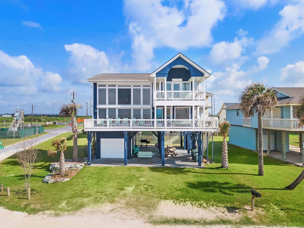 Ocean View by Ryson Vacation Rentals