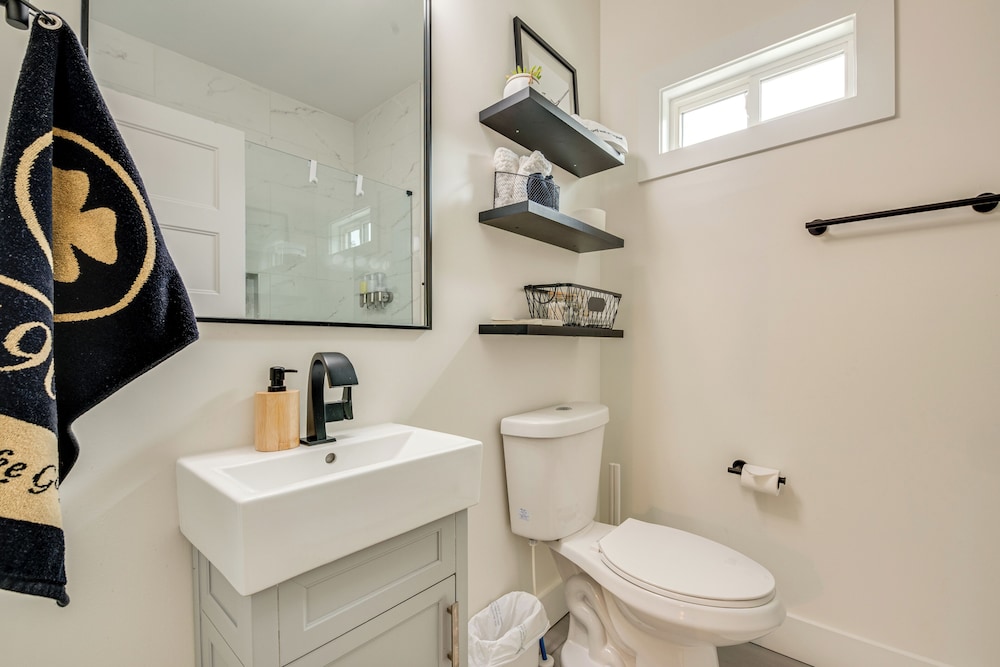 Wfh-friendly Studio - 5 Mi to Downtown Atlanta!