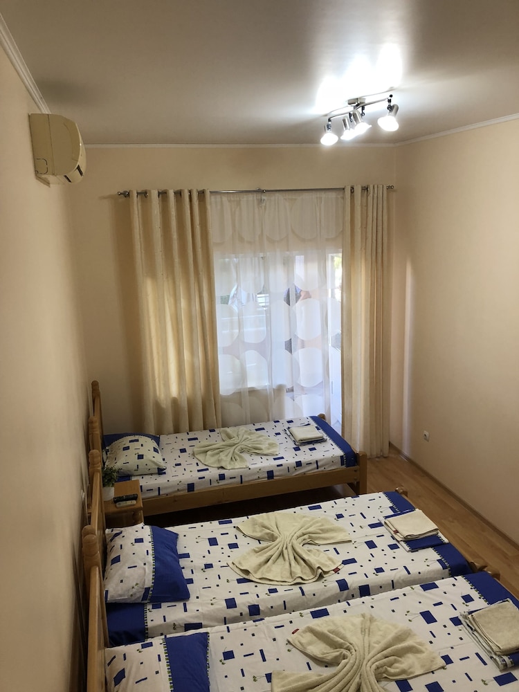 Photo 44