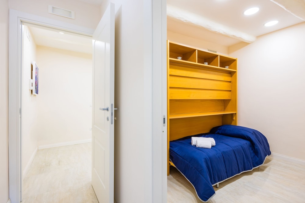 Palazzo Maddaloni Sweet Home By Napoliapartments