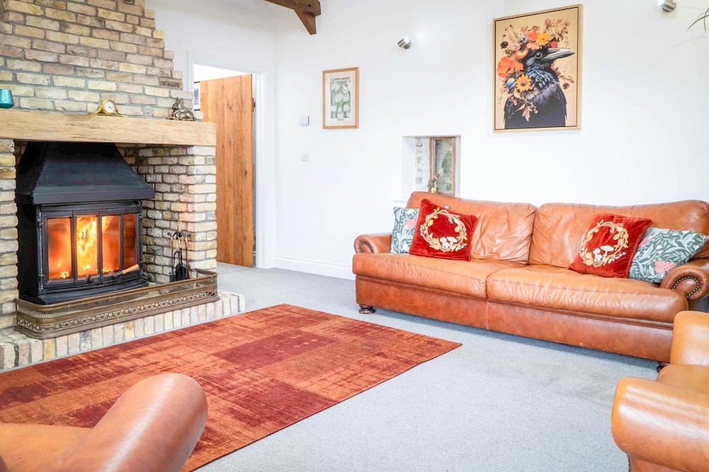 West Barn - 2 Bedroom Cottage - Llandeilo