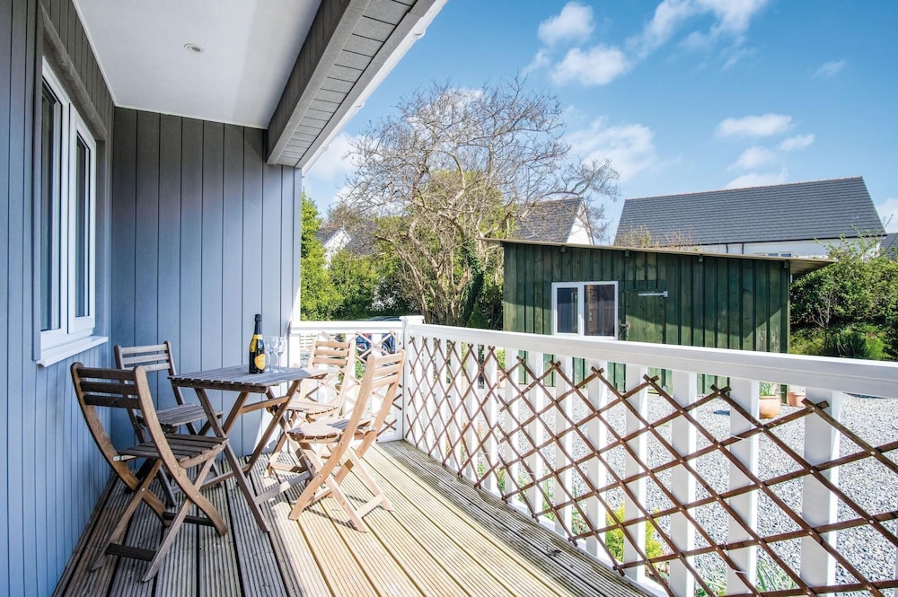 Skomer Lodge - 2 Bedroom Lodge - Manorbier