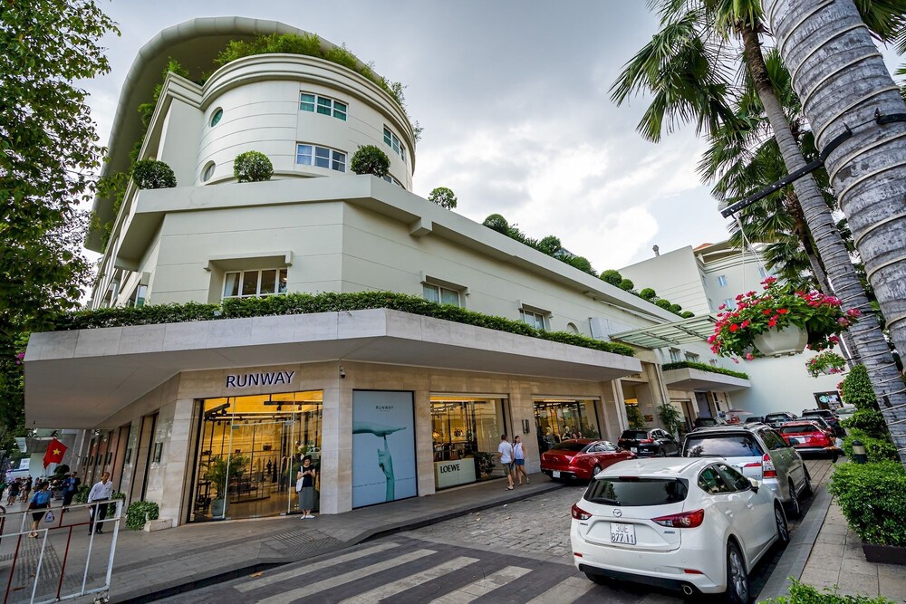 Sai Gon Finest - Panorama Suite in Central D1