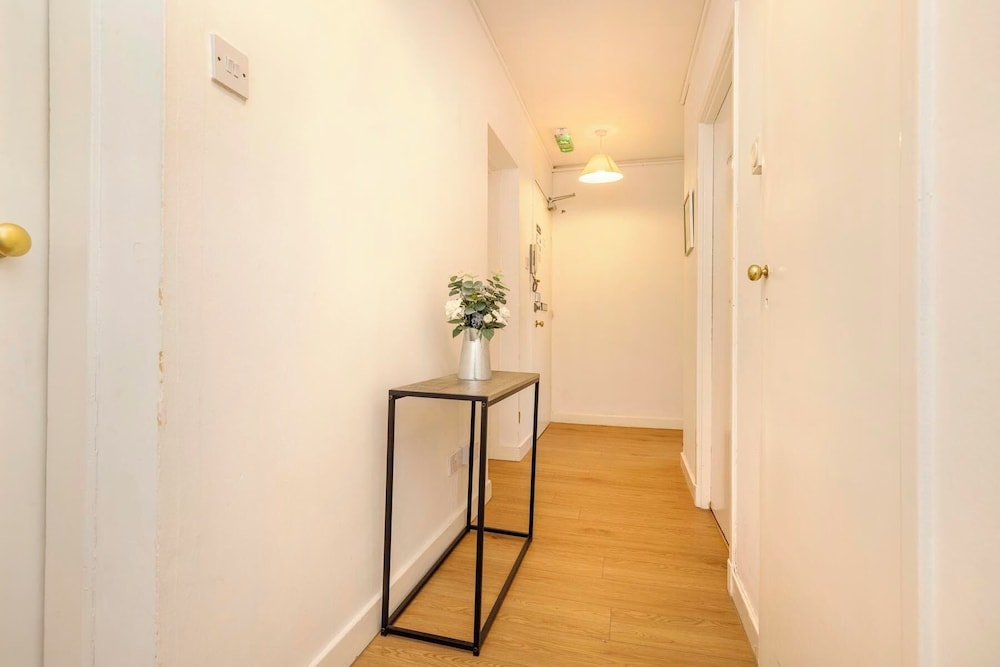 Charming City Apartment on Royal Mile